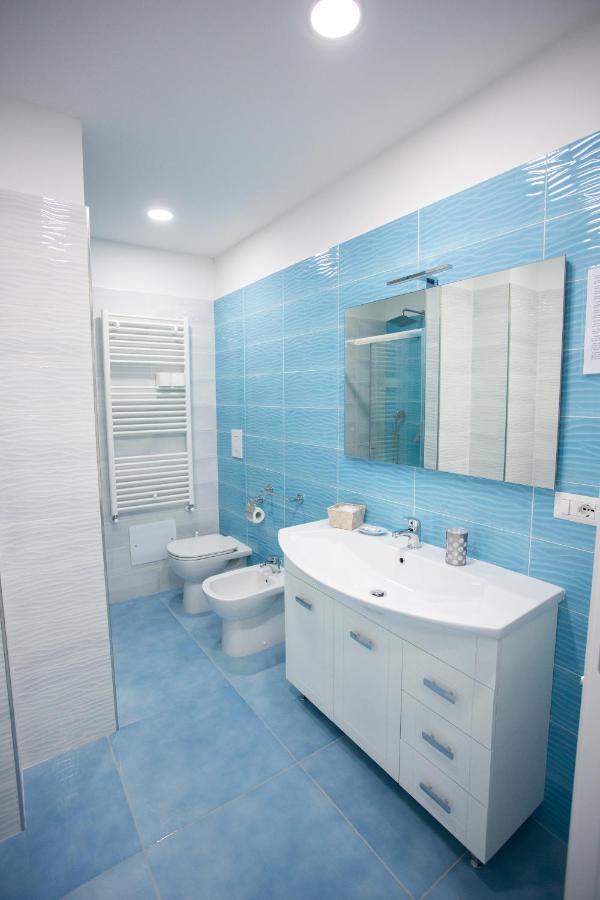 Hotel Da Alfredo Кастелабате Екстериор снимка